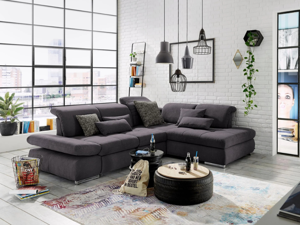 Ecksofa SO4100 set one by Musterring in Fango Grau mit Federkern und Kopfteilvertellung ist jetzt sofort verfügbar.