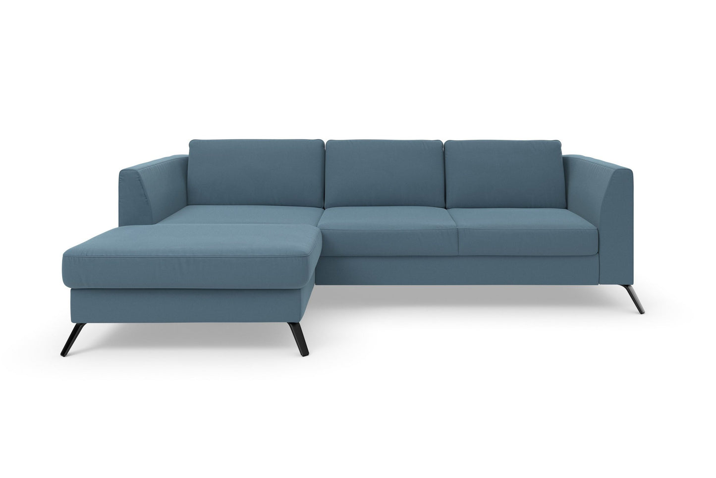 Ecksofa Olsen in Pacific Blau mit Schlaffunktion, Bettkasten, Federkern und Sitztiefenverstellung in pflegeleichtem Flachgewebebezug mit filgranen Füßen.