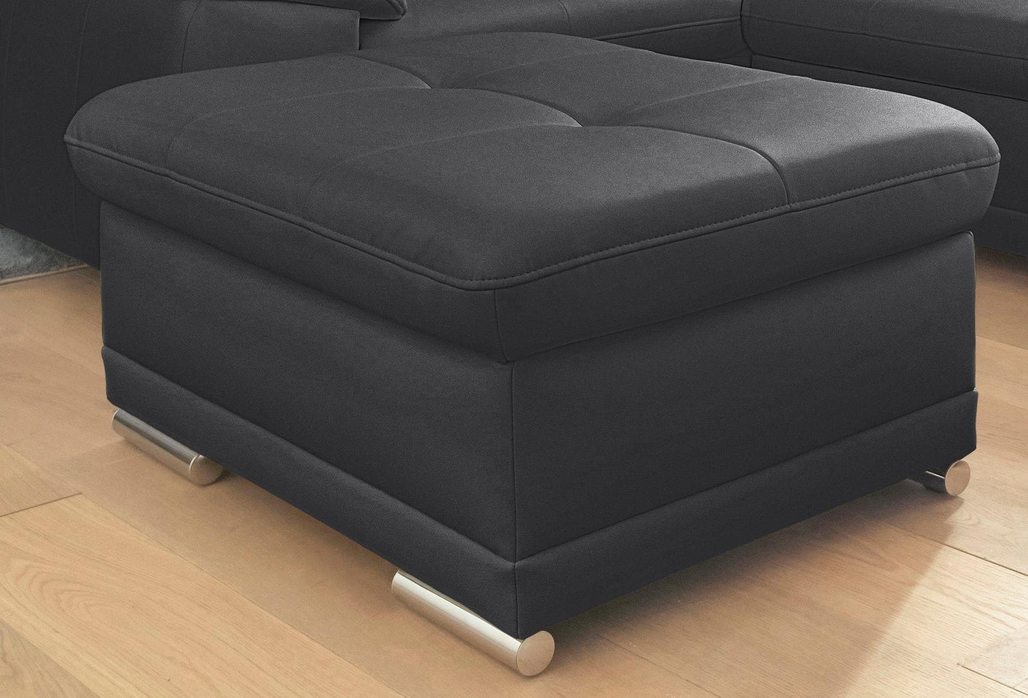 Hocker Andiamo in Schwarz in pflegeleichtem Softlux Kunstleder Andiamo reduziert im Angebot kaufen.